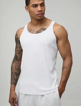 Herren Basic Regular Geschnittenes Geripptes Unterhemd White Größe 4XL - boohooMAN - FashionsVida