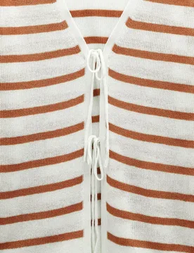 Cárdigan de mujer de punto con cordón ajustable y estampado de rayas - Parfois - FashionsVida