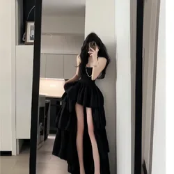 This is a large-sized pure strapless puffy dress for micro banquet and birthday