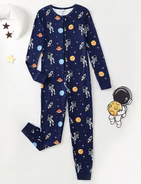 Mono ajustado de manga larga para niños con estampado de astronauta sobre fondo azul, estilo moda sencilla, ropa de casa ceñida - Shein - FashionsVida