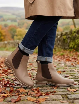 Jenny II Womens Leather Chelsea Boots - - Size: 7 - Silver Street London - FashionsVida