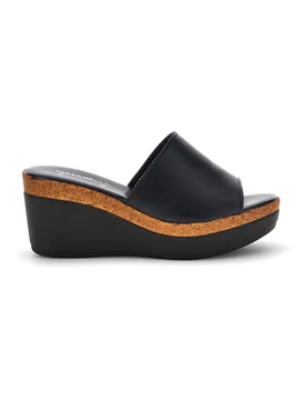 Ciabatte nere in pelle con zeppa 28004525 38 - Pittarello - FashionsVida