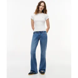 Vaquero de mujer SIA de corte Bootcut y tiro bajo