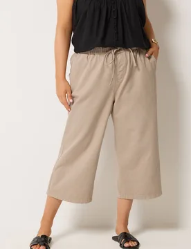 Women's Cropped Denim Trousers in Natural Size: 18 - Natural - Size: 18 - Yours - FashionsVida