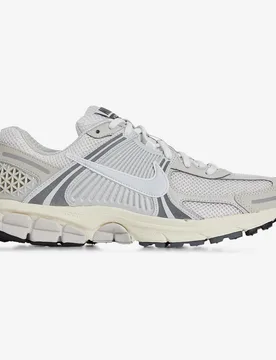 Zoom Vomero 5 blanc/beige 43 - Nike - FashionsVida