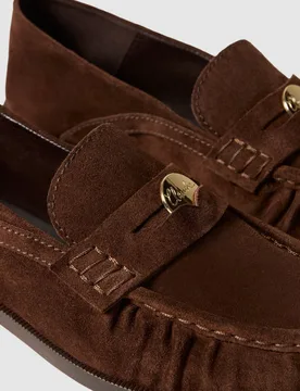 Mocasines planos de mujer de ante con medalla dorada - CLAUDIE PIERLOT - FashionsVida