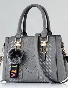 Nuevo bolso de hombro con colgante de bola, estilo casual, regalo del Día de la Madre, esencial para mamá, perfecto para oficina, universidad, traba - Shein - FashionsVida