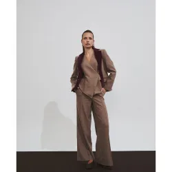Pantalón de mujer con estampado de cuadros y corte ancho