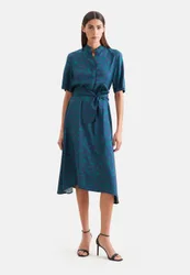 Satiniertes Stehkragenkleid mit Bindegürtel Blau 46