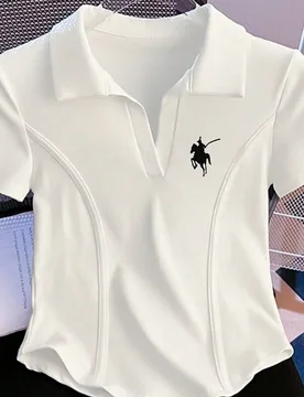 Camiseta de manga corta casual y versátil con cuello en V y estampado de caballo blanco XS - Shein - FashionsVida