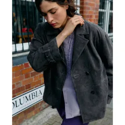 Chaqueta de mujer de piel de ante cruzada
