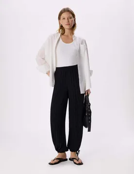 Textured Relaxed Cuffed Trousers Black female - Whistles - FashionsVida
