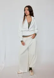 Figurbetonte Strickjacke mit Reißverschluss Ecru M