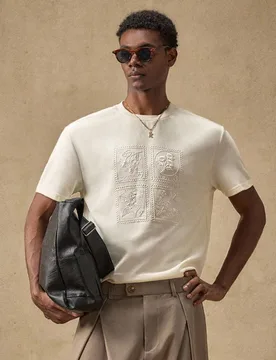 Camiseta de manga corta con cuello redondo, ajuste holgado y bordado casual para hombres, vacaciones, regalos del Día del Padre, fútbol XS - Shein - FashionsVida