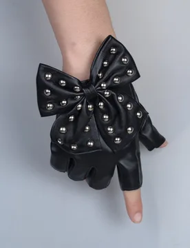 Par de guantes de cuero PU con decoración de lazo y remaches negros, guantes sin dedos para punk, danza, actuación, hip hop, elásticos, para mujere - Shein - FashionsVida