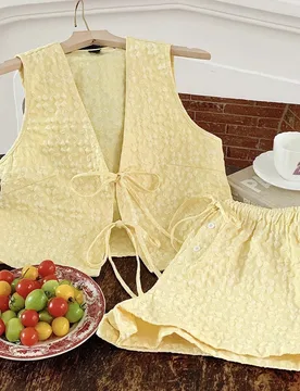 Conjunto informal de top sin mangas tejido amarillo y pantalones cortos para mujer XL - Shein - FashionsVida