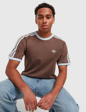 Cali T-Shirt - Herren, Braun - male - Size: XS - adidas Originals - FashionsVida