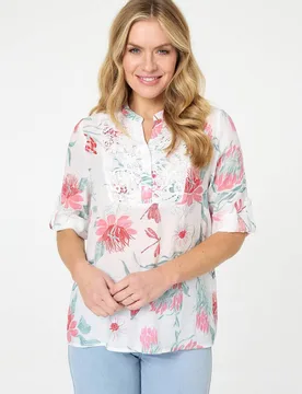 Women's Lace Trim 3/4 Sleeve Relaxed Blouse in White Size: 14 - White - Size: 14 - Izabel London - FashionsVida