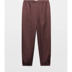 Pantalón de mujer con detalle de pliegues