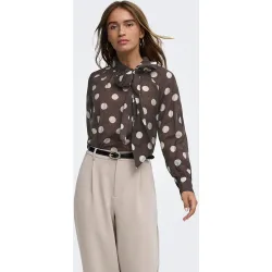 Blusa de mujer con detalle de lazada