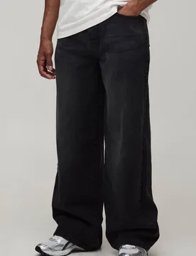 Herren Basic Baggy-Fit Jeans Hosen Washed Black Größe 28R - boohooMAN - FashionsVida
