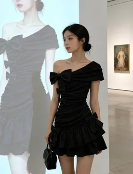 A large-sized black off-the-shoulder elegant cinched-waist short skirt - Aliexpress - FashionsVida