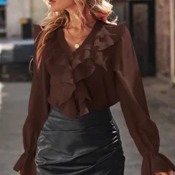Blusa ribete con fruncido de manga con volante L