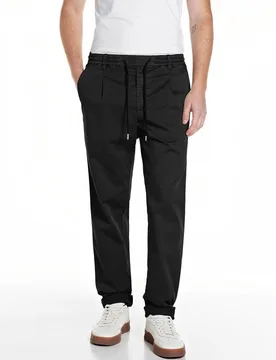 Chino de hombre de estilo casual - Replay - FashionsVida