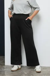 Women's Pleated Wide Leg Trousers in Black Size: 14 - Black - Size: 14