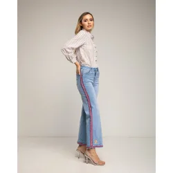 Vaqueros de mujer de corte recto push up con bordado lateral