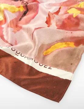 Pañuelo de mujer cuadrado con estampado floral - Adolfo Dominguez - FashionsVida