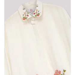 Blusa de mujer larga con bordado floral y bajo asimétrico
