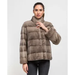 Chaqueta de pelo de mujer de visón con cuello levantado