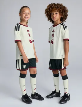 Manchester United Kids 26/27 Third Shorts Green 11-12Y - Adidas - FashionsVida