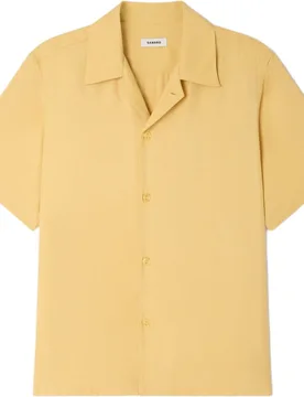 Camisa de vestir de hombre con corte fluido cuello italiano y manga corta - sandro - FashionsVida