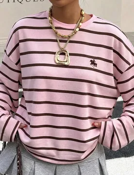 Camiseta de manga larga de corte holgado con cuello redondo, estampado de patrón colegial con logotipo de caballo pequeño en rosa y marrón, ropa de - Shein - FashionsVida