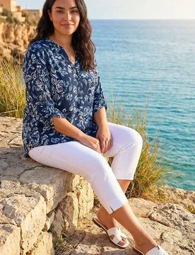 Women's Curve Puff Print Stretch Shirt in Navy Size: 20 - Navy - Size: 20 - Roman - FashionsVida