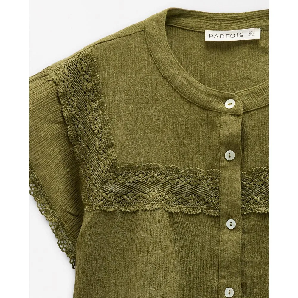 Blusa de mujer 100% algodón con detalles bordados - Parfois - FashionsVida