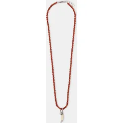 Collar largo con cuentas decorativas y cuerno