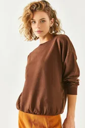Women's Basic Long Sleeve Crew Neck Sweatshirt in Brown Size: Medium - Brown - Size: M