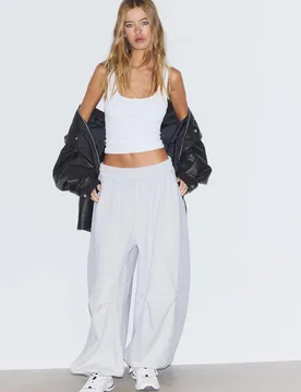 Polyamid-T-Shirt Ecru XS - Stradivarius - FashionsVida