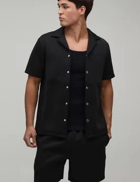 Herren Normal Geschnittenes Hemd Und Locker Sitzende Shorts Aus Scuba-Stoff Im Set Black Größe Large - boohooMAN - FashionsVida