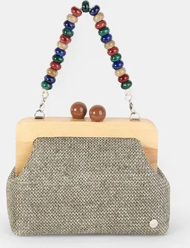 Clutch pequeño en tejido trenzado con boquilla de madera y asa de cuentas - Volum - FashionsVida