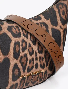Bandolera animal print con asa logo troquelado - Lola Casademunt - FashionsVida