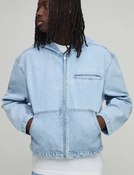 Herren Essentieller Kastiger Übergroßer Durchgehend Reißverschluss Jeans Hosenstoff Kapuzenpullover Light Blue Größe Small - boohooMAN - FashionsVida