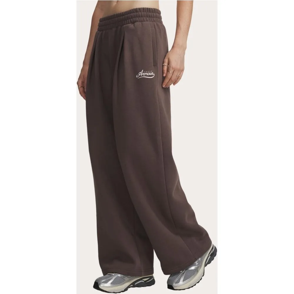 Pantalón de mujer Rival Pleated Varsity Pant - Under Armour - FashionsVida