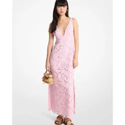 Vestido largo de encaje floral con escote en pico