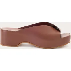 Sandalias de piel con plataforma
