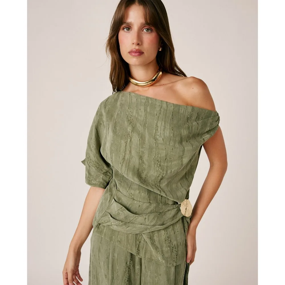 Blusa de mujer asimétrica en jacquard - Alma en Pena - FashionsVida