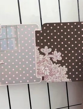 Funda protectora para tableta con base marrón, lunares rosas, encaje blanco y estampado floral, con ranura para lápiz, compatible con iPad 10.ª gen - Shein - FashionsVida